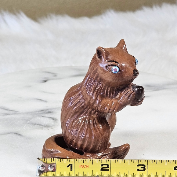 Vintage Art Studio Squirrel Figurine With Rhinestone Eyes Retro - Picture 7 of 9